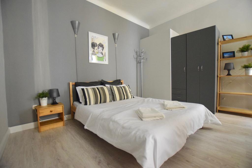 Budget Apartment By Hi5 - Oktober 6 Str 4 Budapest Eksteriør bilde