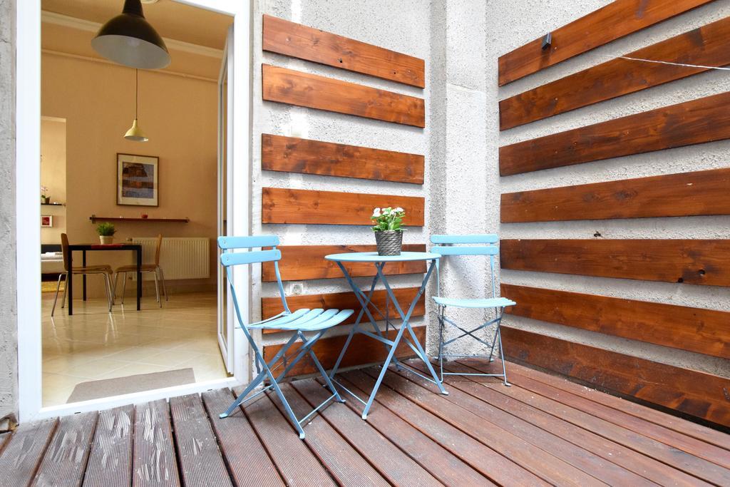Budget Apartment By Hi5 - Oktober 6 Str 4 Budapest Eksteriør bilde